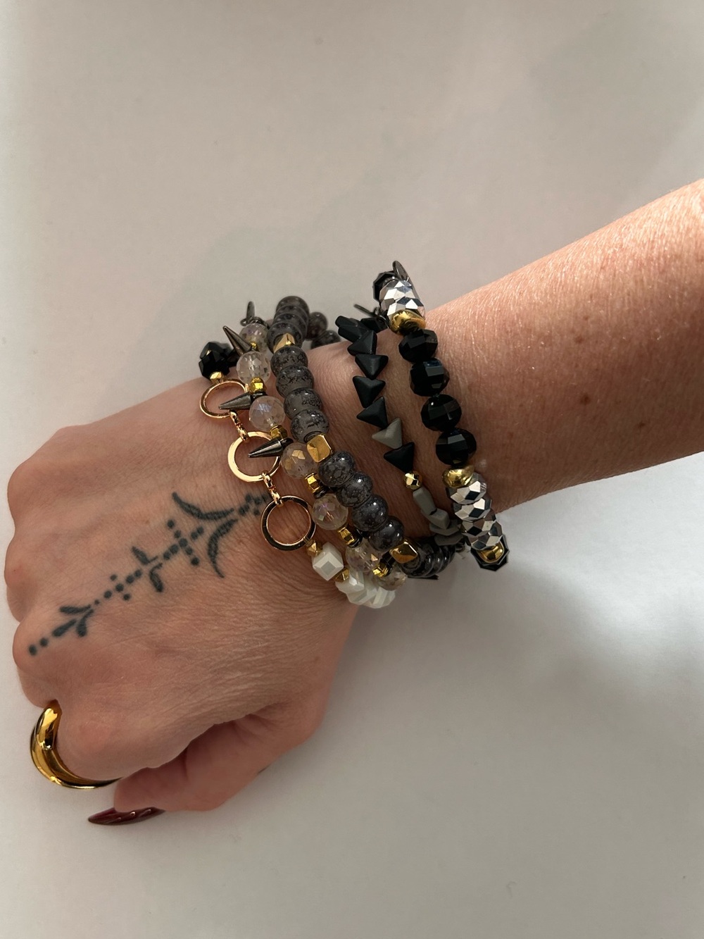 Erimish Black and Gold Mixed Bead Bracelet Stack